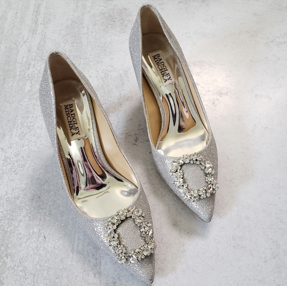 Badgley Mischka Carrie Crystal Embellished Pump Silver Glitter Heels SZ 6.5